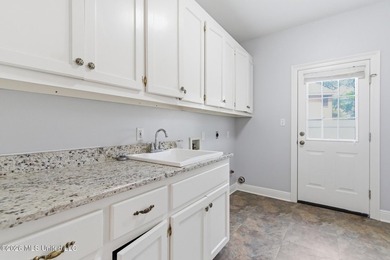 Welcome to an exceptional residence in the highly sought-after - photo 34
