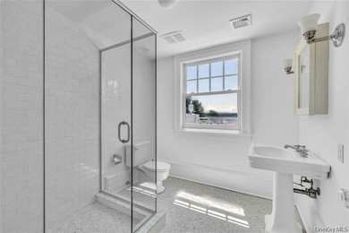 Timeless Coastal Elegance Meets Modern Luxury. Step into the - photo 35