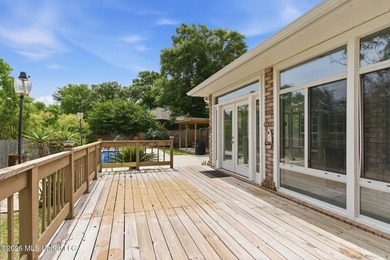Welcome to an exceptional residence in the highly sought-after - photo 37