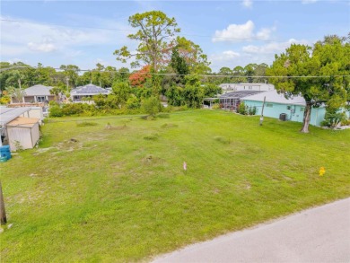 Rare opportunity to own a vacant double lot with 131 feet of - photo 7