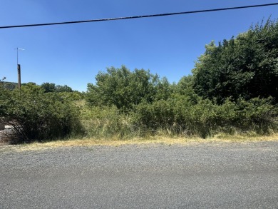 Lake Lot For Sale in Klamath Falls, Oregon