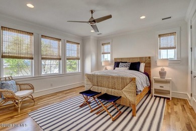 Welcome to 215 Writer's Way, where timeless coastal architecture - photo 4