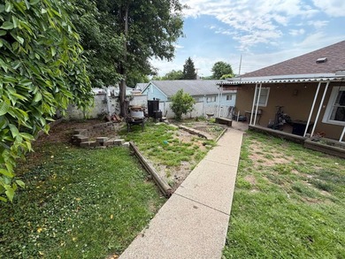Disregard listing price. Property will be sold at auction - photo 23