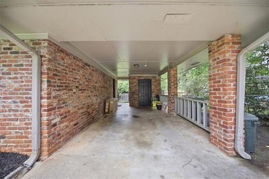 Welcome home to this beautiful four-sided brick residence - photo 2