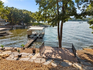 Lake life doesn't get much better than this!! Completely move-in - photo 40