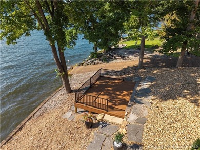 Lake life doesn't get much better than this!! Completely move-in - photo 41