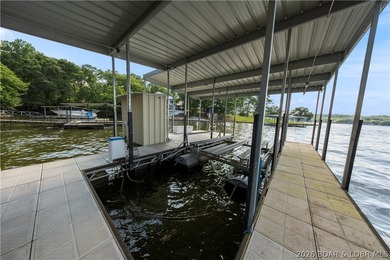 Lake life doesn't get much better than this!! Completely move-in - photo 44