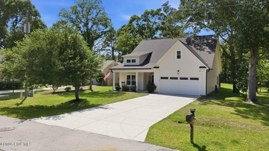Discover the Oriental Plan, a thoughtfully designed builder's - photo 4