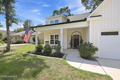 Discover the Oriental Plan, a thoughtfully designed builder's - photo 5