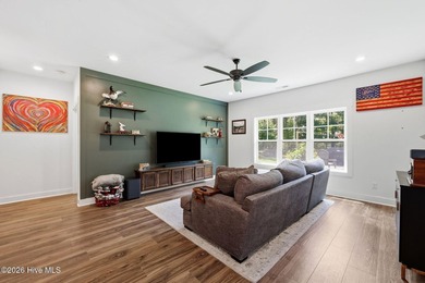Discover the Oriental Plan, a thoughtfully designed builder's - photo 9