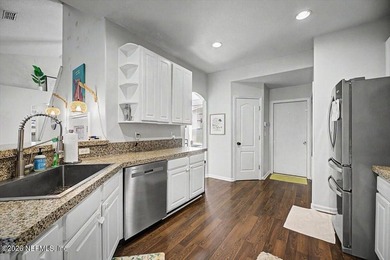 Welcome to Harbor Winds! This spacious and versatile home offers - photo 11