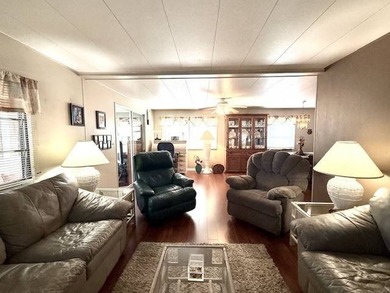 Come check out this move in ready home which is conveniently - photo 11