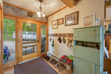 Beautifully maintained 3-bedroom, 2-bath waterfront home on - photo 14