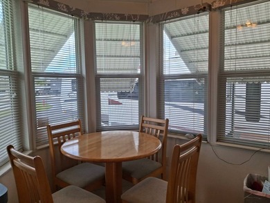 Come see this park model in Windward Isle community in Sarasota - photo 4