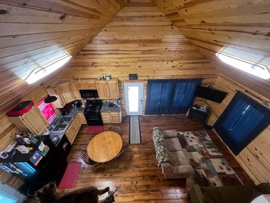 Discover the ultimate Ozark escape! This stunning 3-bedroom - photo 17