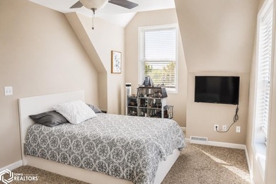 Fabulous new listing with endless possibilities! This - photo 20