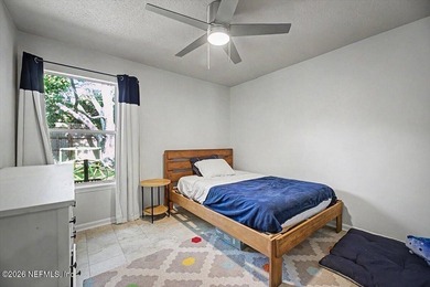 Welcome to Harbor Winds! This spacious and versatile home offers - photo 20