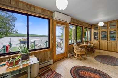 Beautifully maintained 3-bedroom, 2-bath waterfront home on - photo 23