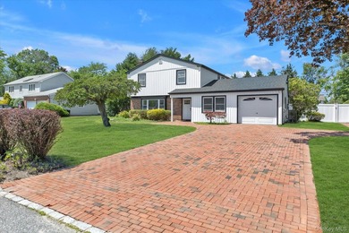 Stony Brook side hall 3-bedroom 2.5 bath colonial with major - photo 26