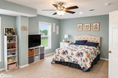 Fabulous new listing with endless possibilities! This - photo 28