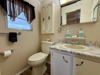 Come check out this move in ready home which is conveniently - photo 31