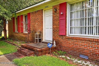 Opportunity awaits with this 3-bedroom, 1.5-bath single-level - photo 3