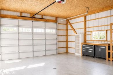 Fabulous new listing with endless possibilities! This - photo 35