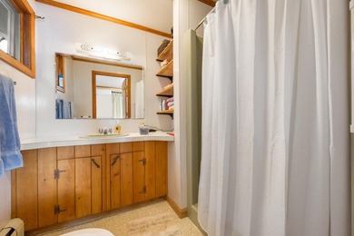 Beautifully maintained 3-bedroom, 2-bath waterfront home on - photo 36