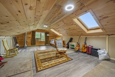 Beautifully maintained 3-bedroom, 2-bath waterfront home on - photo 37