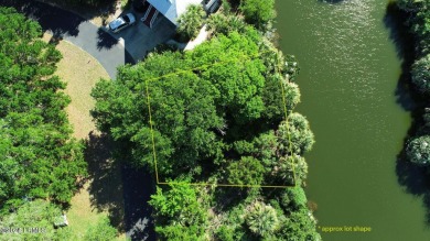 (private lake, pond, creek) Lot For Sale in Fripp Island South Carolina