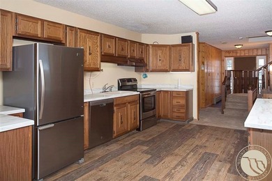 Excellent Price Improvement! This could be an ideal property - photo 42