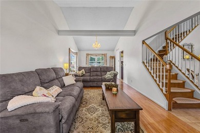 Welcome to this beautifully maintained Contemporary Colonial in - photo 6