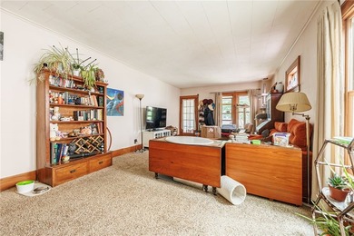 Don't miss this fantastic opportunity to own a spacious - photo 18