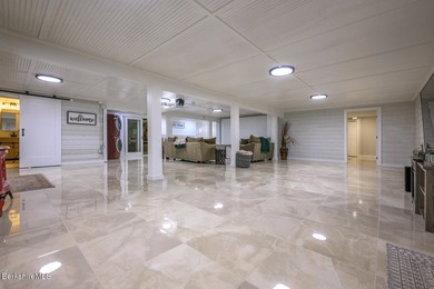 Welcome to an extraordinary lakefront estate on the shores of - photo 46