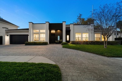 Welcome to this stunning contemporary South Tampa neighborhood - photo 3