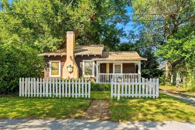 Discover an incredible opportunity to own a charming Pensacola - photo 8