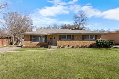 Lake Waco Home For Sale in Waco Texas