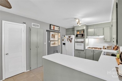 Located in the Paradise Park neighborhood, 807 Dyches Drive is a - photo 15