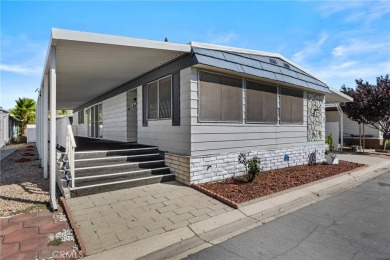 (private lake, pond, creek) Home For Sale in San Jacinto California