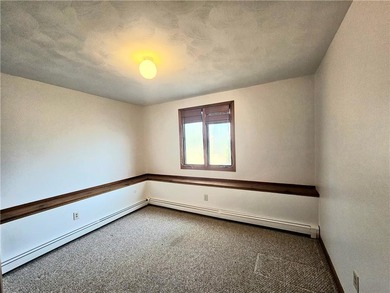 Fabulous opportunity to own this 3-bedroom, 1.5-bath split-level - photo 24
