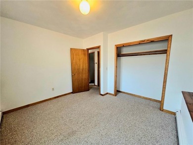 Fabulous opportunity to own this 3-bedroom, 1.5-bath split-level - photo 26