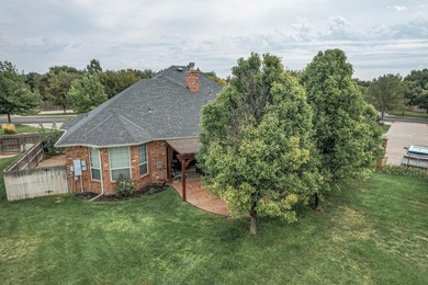 Looking for a unicorn home? This home sits at the corner of