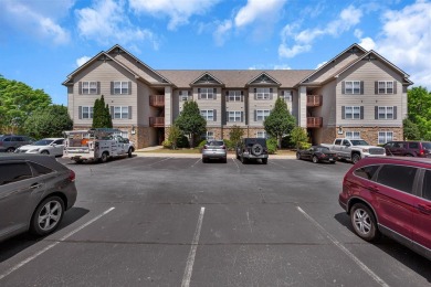Lake Condo Sale Pending in Seneca, South Carolina
