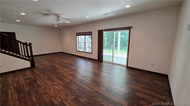 Lakefront Oasis! Discover this exceptional 5,200+ sq ft custom - photo 23