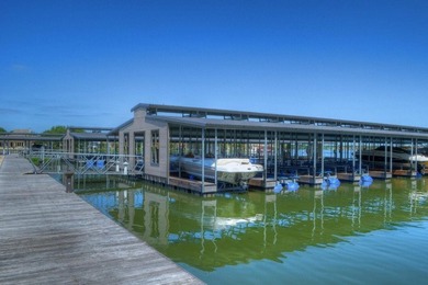 This beautifully updated 3 bedroom 2 bath condominium on Lake - photo 27