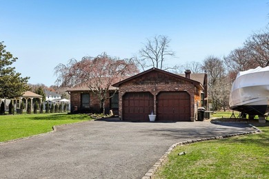 Spacious Sprawling Ranch situated on just shy of a Full Acre! - photo 2