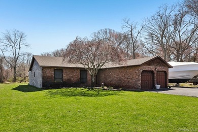 Spacious Sprawling Ranch situated on just shy of a Full Acre! - photo 3