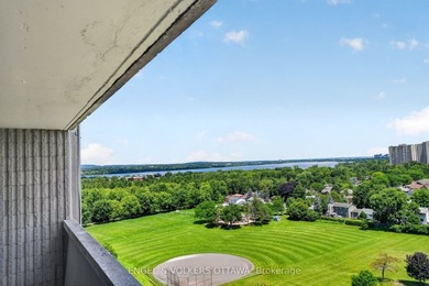 What a view! Welcome to easy living at 2625 Regina Street, Unit - photo 9