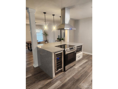 NEWLY RENOVATED MALLORY HEIGHTS HOME! Located in highly - photo 3