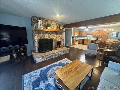 Don't miss out on this Cute Condo, Nicely Updated and in a GREAT - photo 1